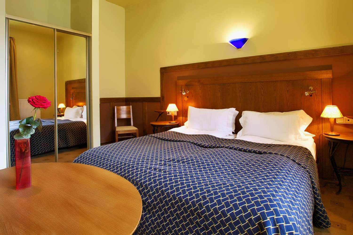 Best Western Santakos Hotel Kaunas Ngoại thất bức ảnh