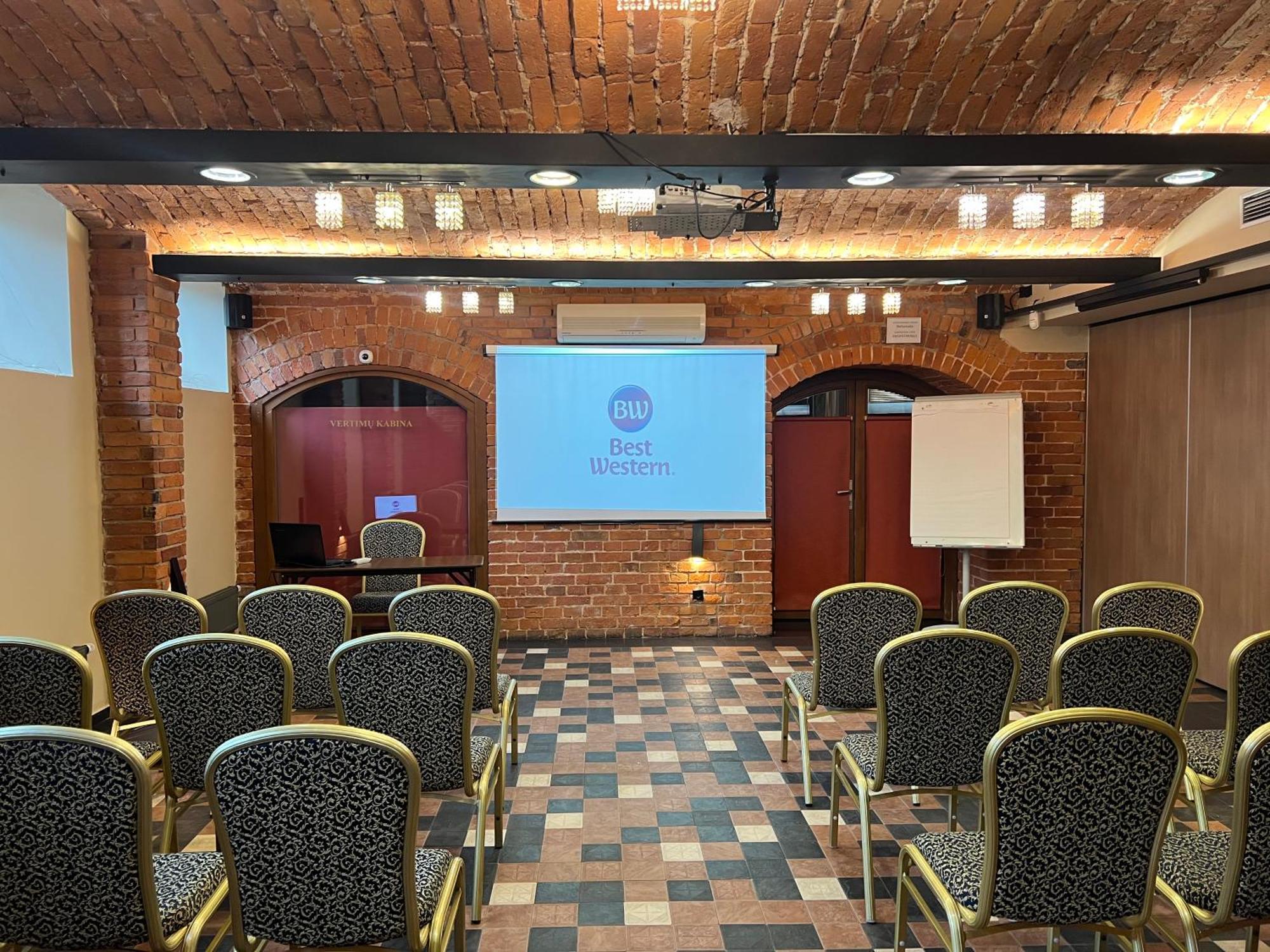 Best Western Santakos Hotel Kaunas Ngoại thất bức ảnh