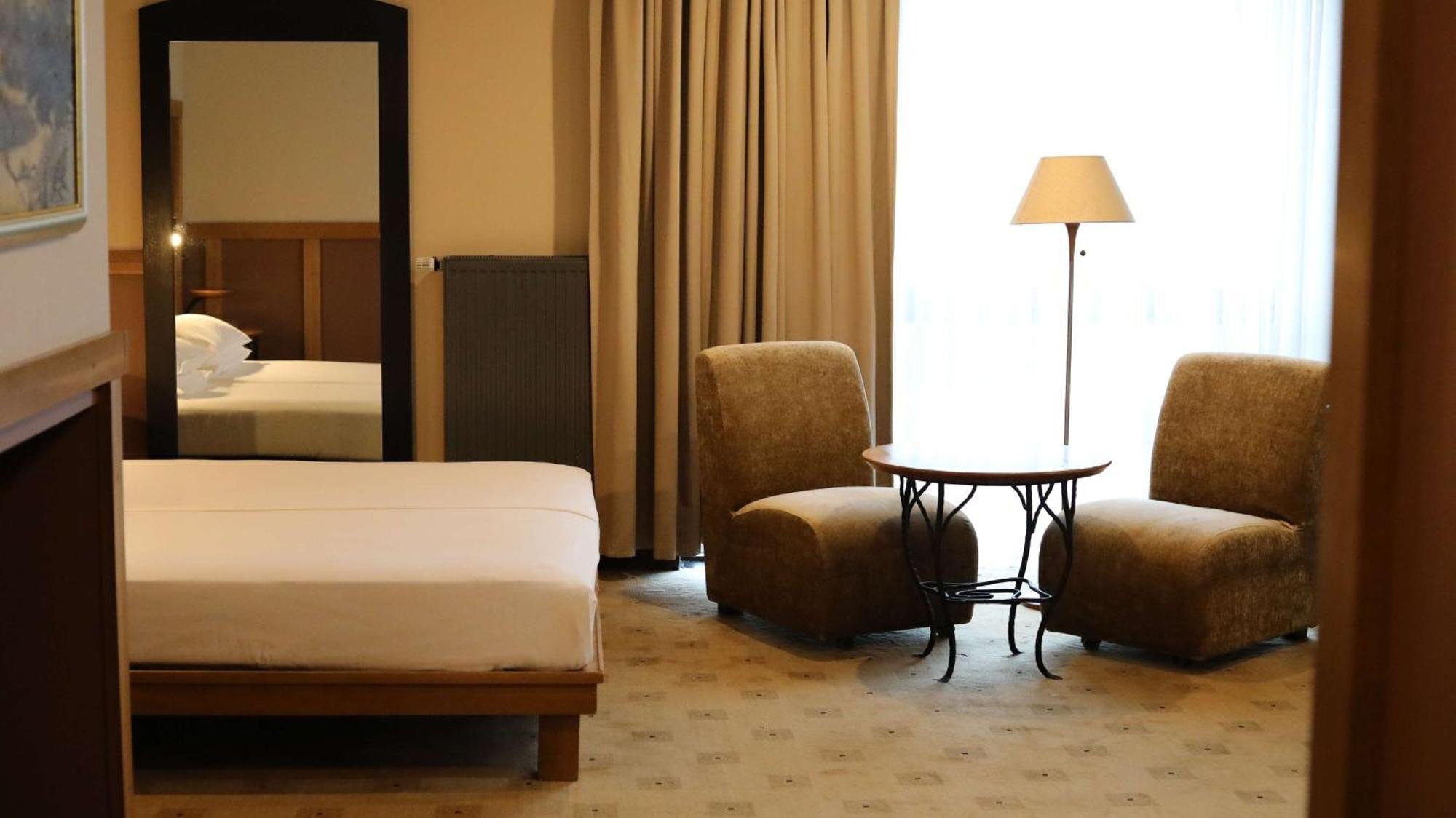 Best Western Santakos Hotel Kaunas Ngoại thất bức ảnh
