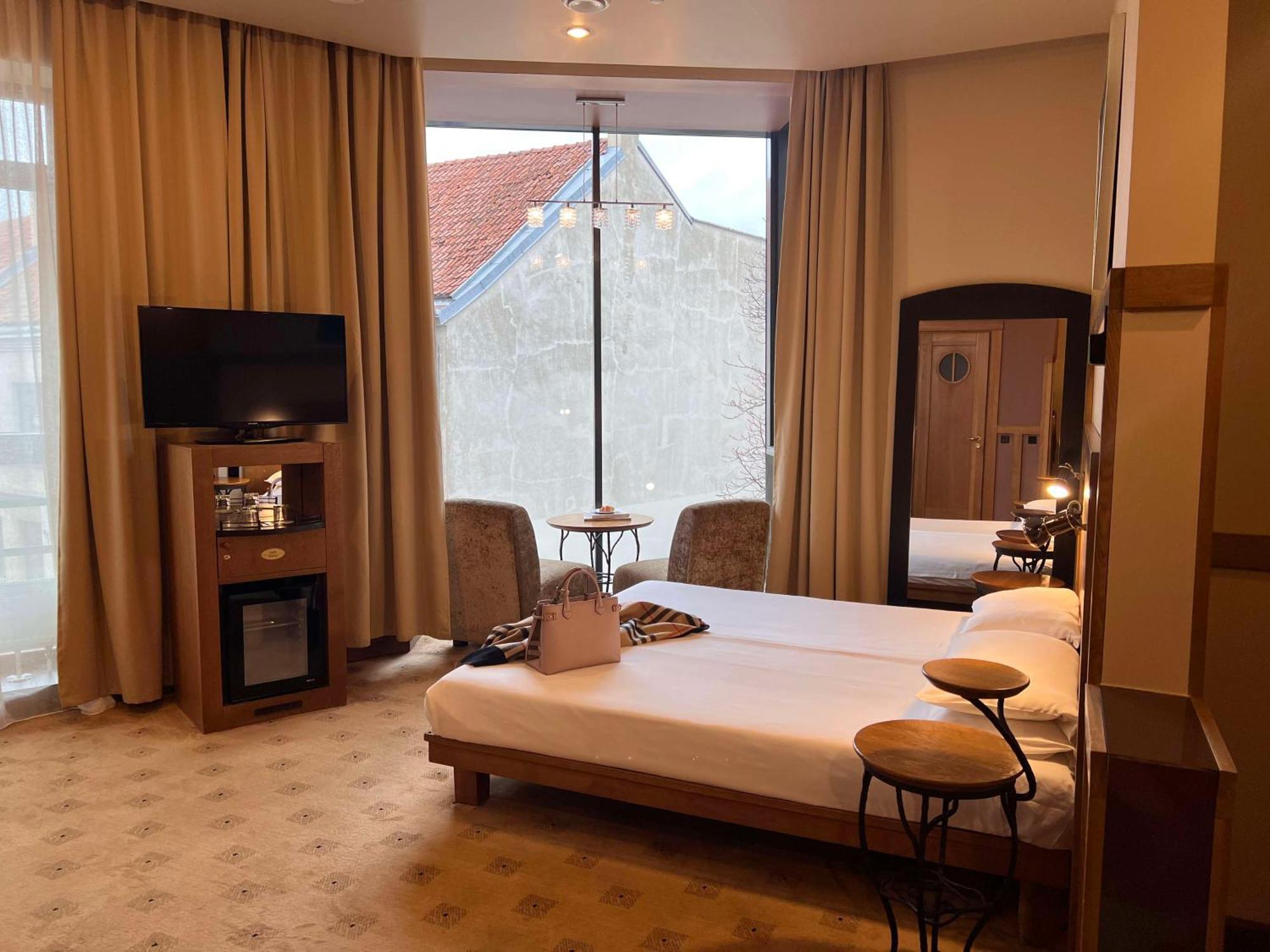 Best Western Santakos Hotel Kaunas Ngoại thất bức ảnh